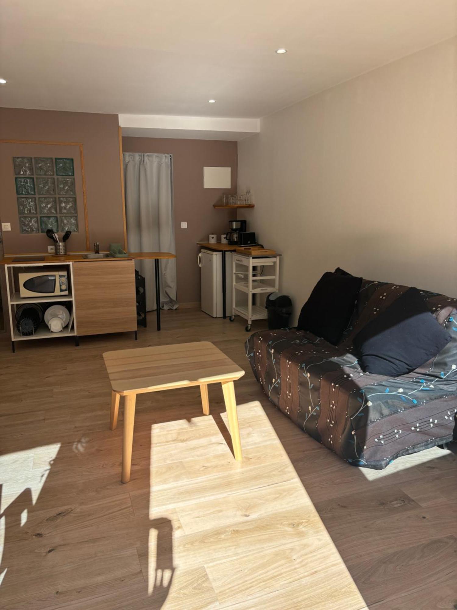 Au Coeur Du Vieux Village Apartment *